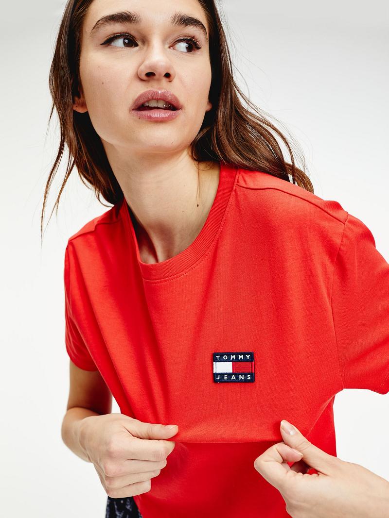 Női Tommy Hilfiger Recycled Tommy Badge Póló Piros | HU 474UZG